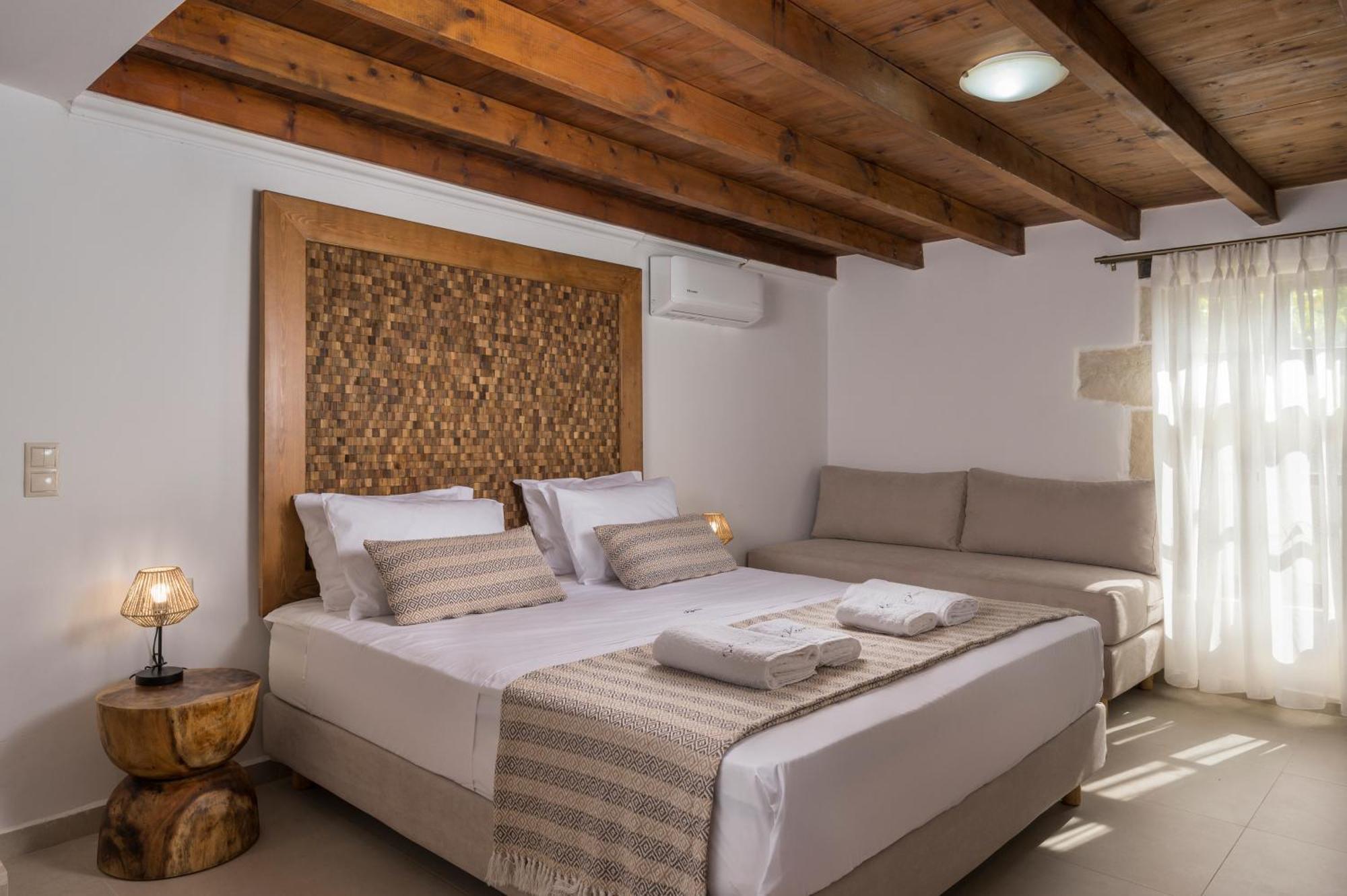 Kontis Village Fílippos Rom bilde