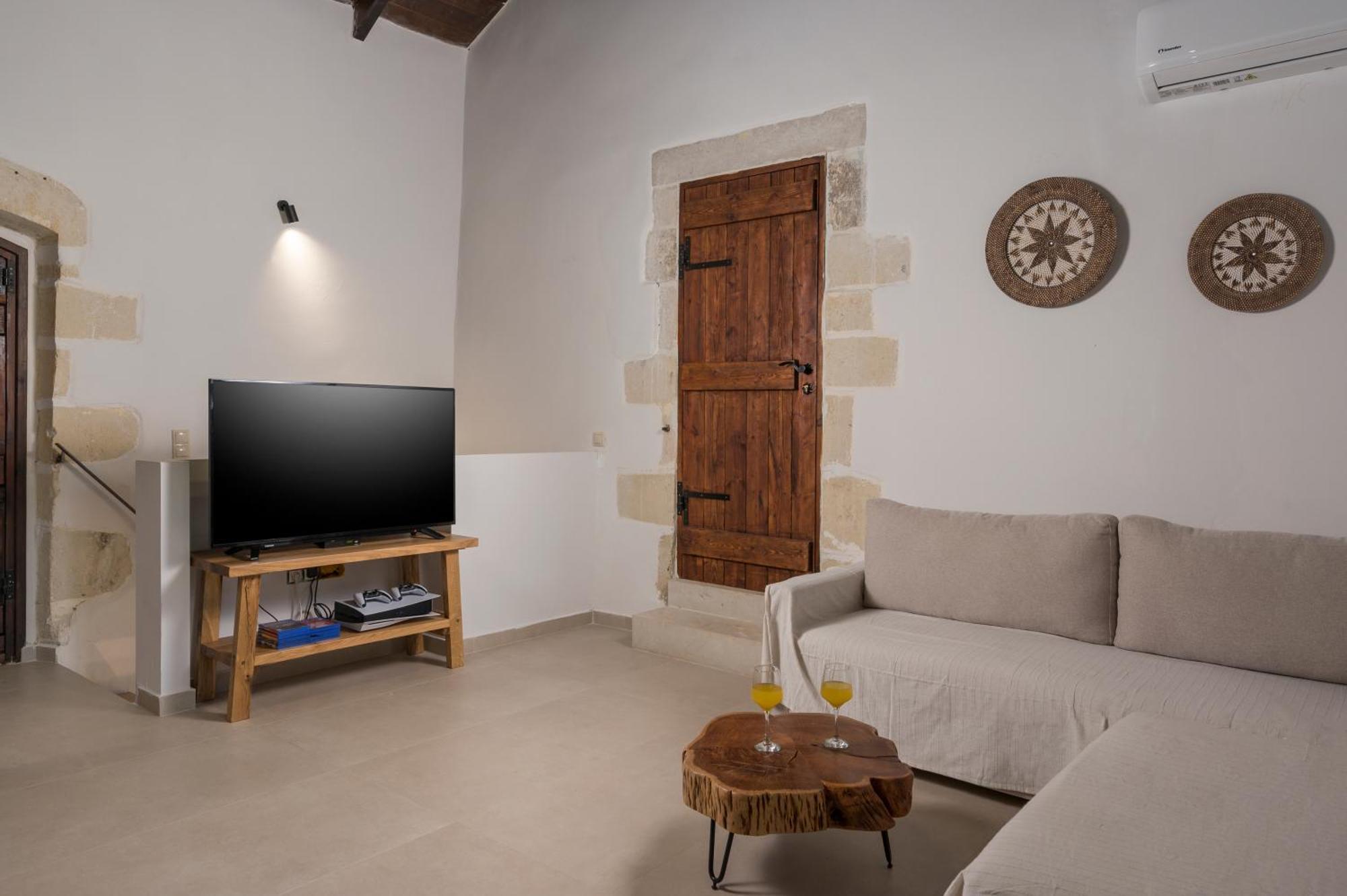 Kontis Village Fílippos Rom bilde